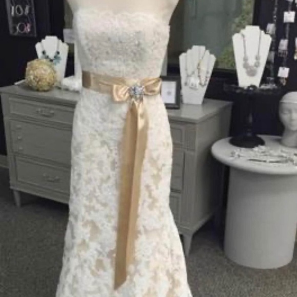 MAGGIE SOTTERO WEDDING DRESS - Picture 10 of 11